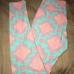 LulaRoe OS leggings